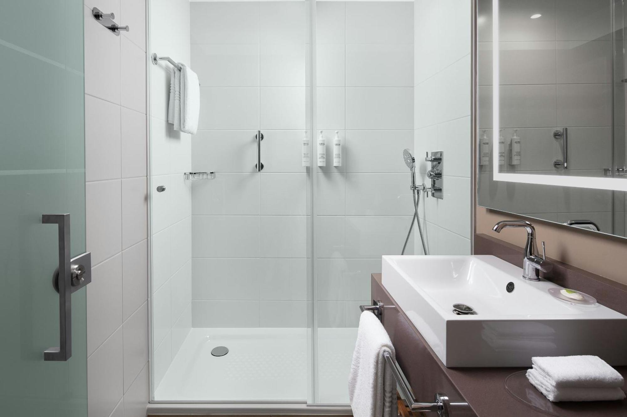 Courtyard By Marriott Paris Porte De Versailles Issy-les-Moulineaux Exteriér fotografie