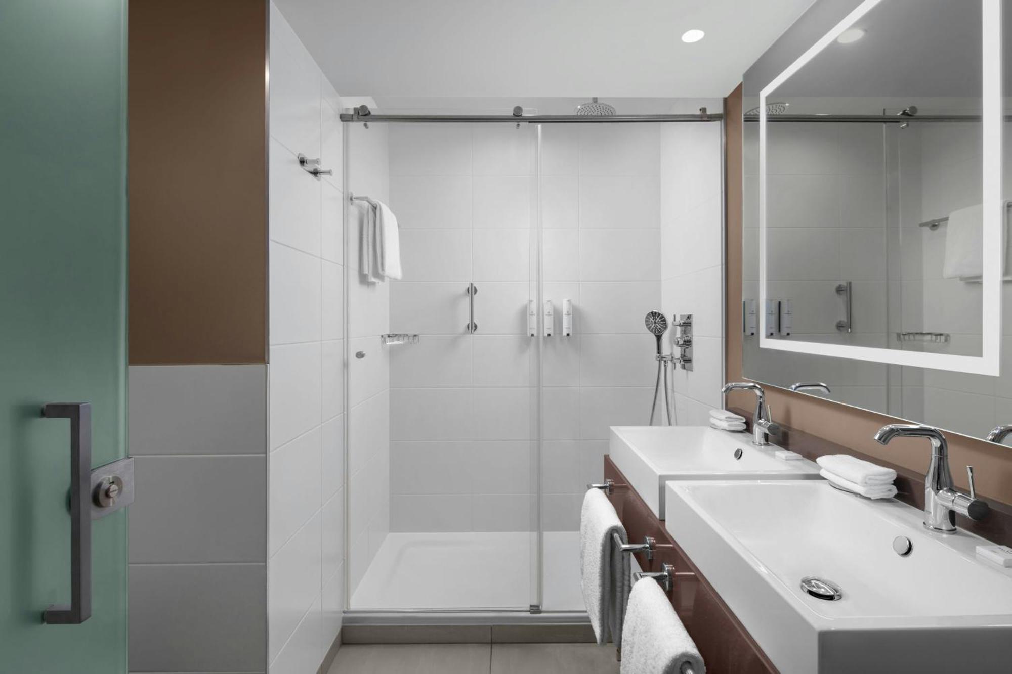 Courtyard By Marriott Paris Porte De Versailles Issy-les-Moulineaux Exteriér fotografie